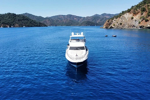 Azimut 70 yacht 2010 2