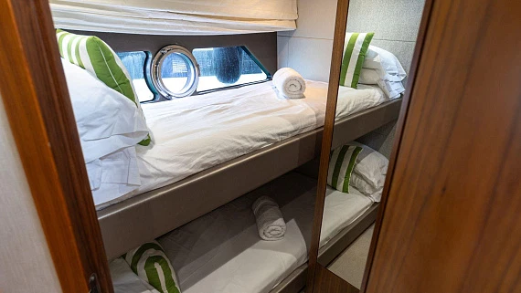 Яхта Sunseeker Predator 57 2016 13