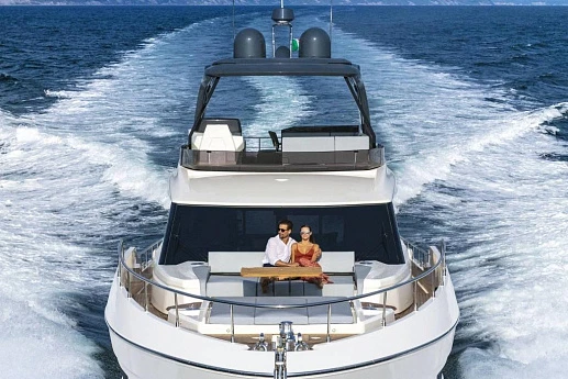 Ferretti 720 yacht 2021 8
