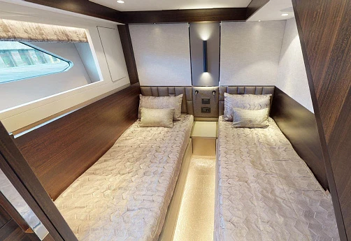 Sunseeker Manhattan 68 yacht 2021 10