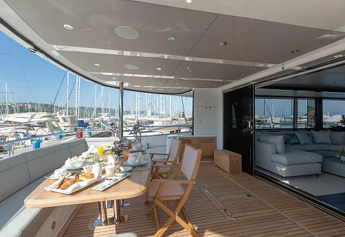 Sunseeker 95 yacht 2021 10