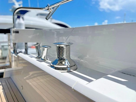 Яхты Sunseeker 88 Yacht 2022 9