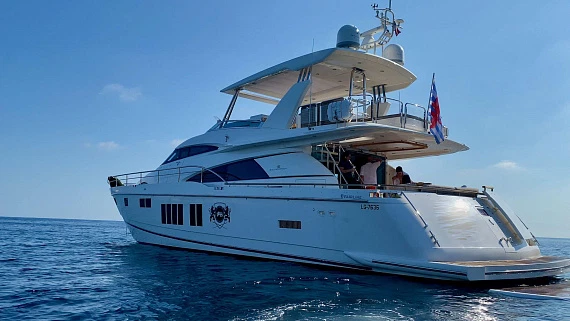 Яхта Fairline 780 2014 1