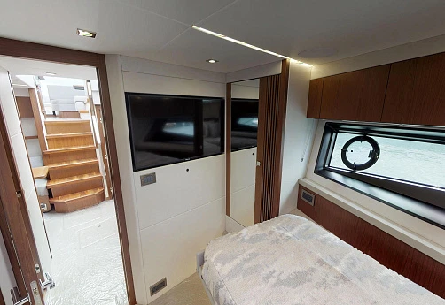 Яхта Sunseeker Predator 50 2019 15