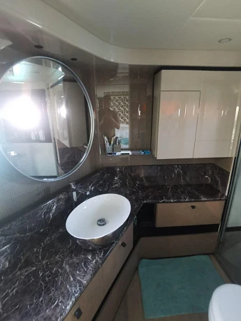 Яхта Absolute 60 Fly 2022 15