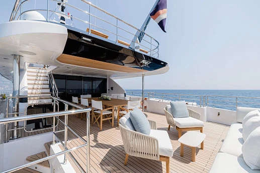 Majesty 120 yacht  8