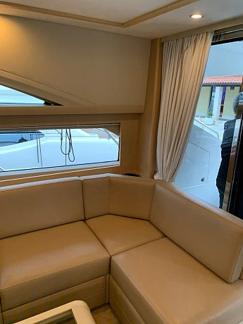 Яхта Princess 62 2010 6