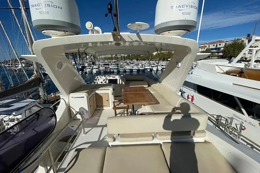 Яхта Azimut 58 2011 5