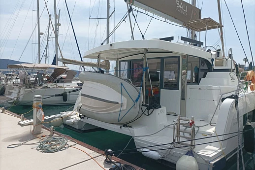 Яхта Bali 40 Catspace 2022 3