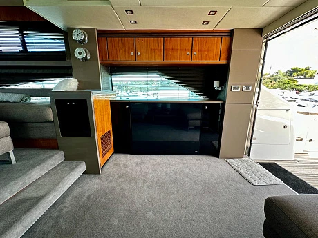 Fairline Squadron 55 yacht 2010 4