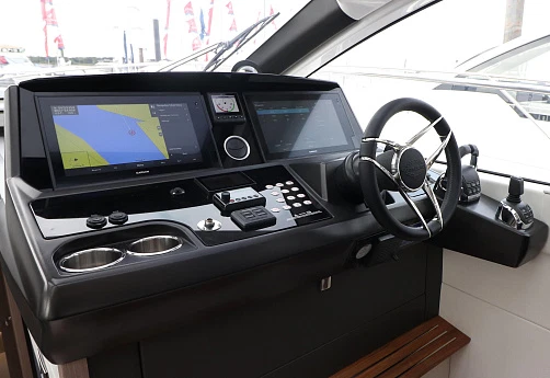 Яхта Sunseeker Predator 50 2019 5