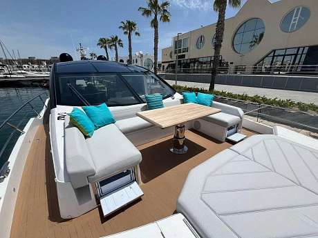 Sunseeker Predator 75 yacht 2023 5