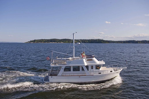 Яхта Selene 42 Voyager Sedan  1