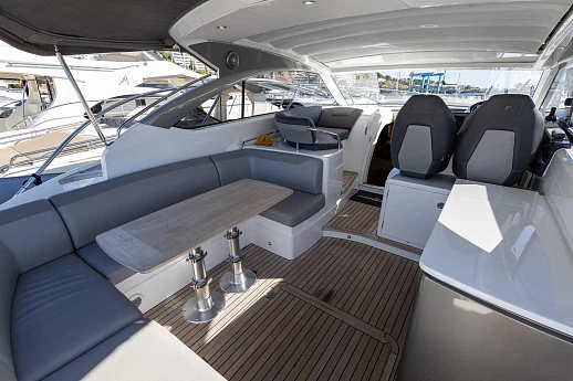 Princess V40 yacht 2017 1