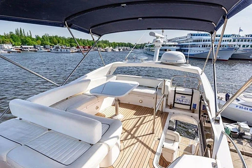 Sunseeker Manhattan 50 yacht 2006 3