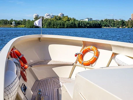 Petropavlovsk yacht 2010 4