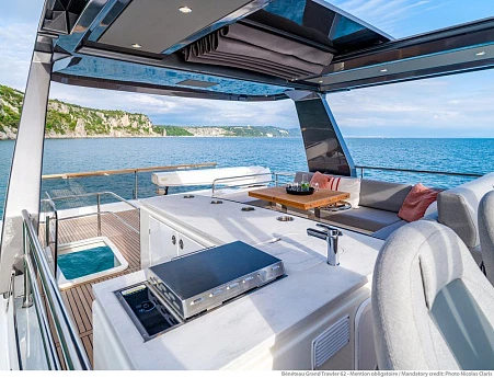 BENETEAU GRAND TRAWLER 62 yacht  22