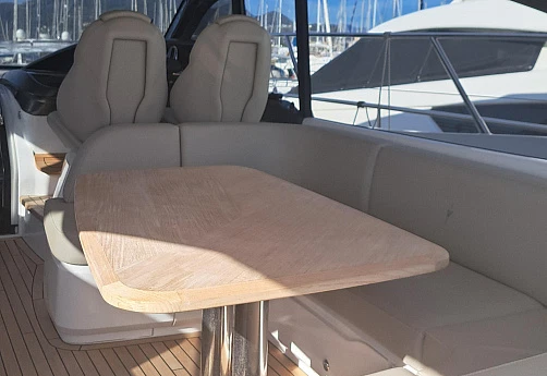 Яхта Princess V50 2023 3