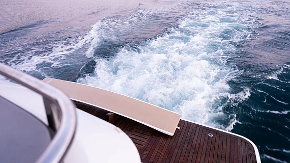 Яхта Princess V72 2012 8