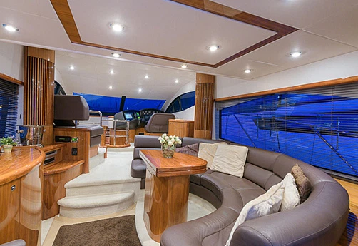 Sunseeker Manhattan 52 yacht 2010 8