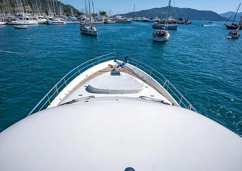 Яхта Fairline Squadron 78 2010 3