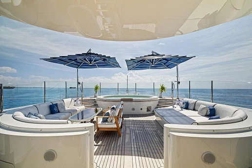 Яхта Benetti 60 2011 13