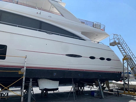 Яхта Princess 88 2015 6