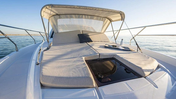 BENETEAU GRAN TURISMO 41 yacht  5