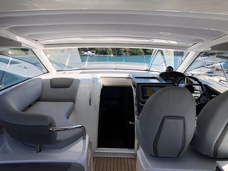 Princess V40 yacht 2022 7