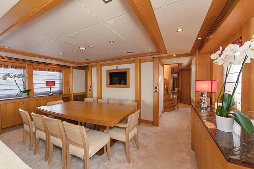 Яхта Sunseeker 34M 2011 12