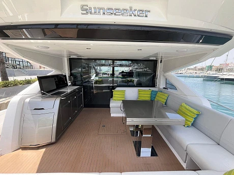 Яхта Sunseeker Predator 75 2023 8