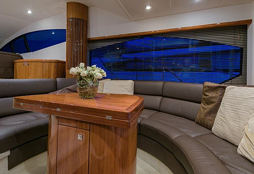 Sunseeker Manhattan 52 yacht 2010 9