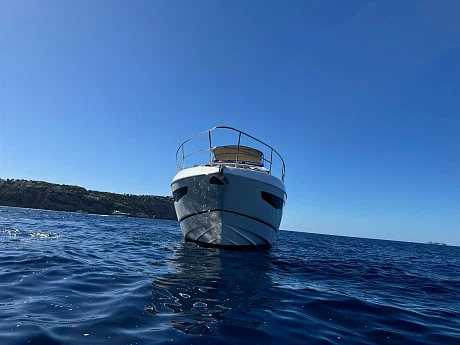 Яхта Princess S65 2018 4