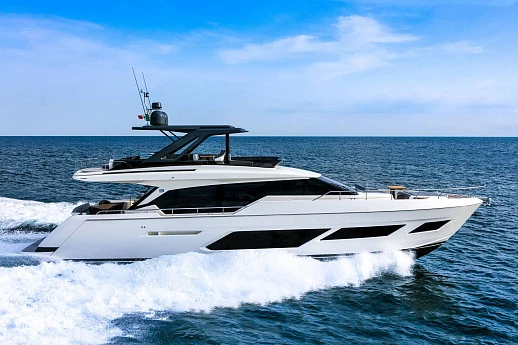 Ferretti 720 yacht 2021 1