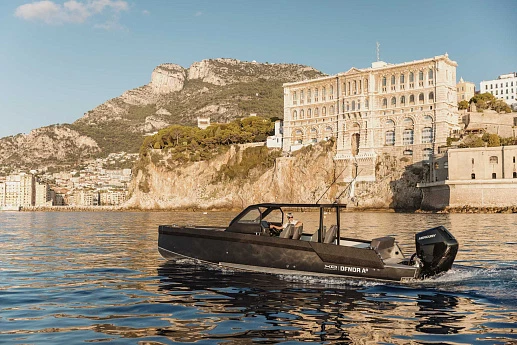 Яхта XO DFNDR A8  2