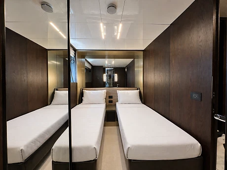 Яхты Ferretti 850 2017 18