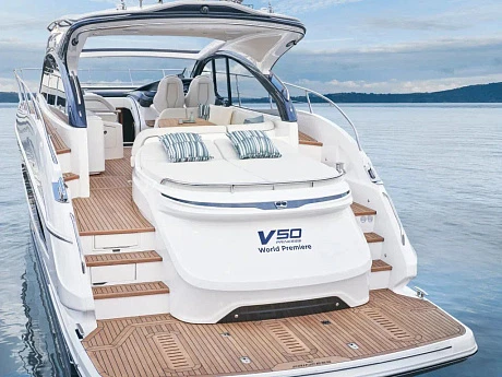 Моторная яхта Princess V50 Open 2026 2