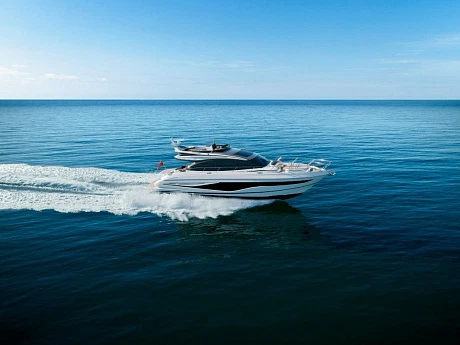 Яхты PRINCESS S65  2
