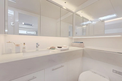 Катамараны Lagoon Sixty 5 2024 18