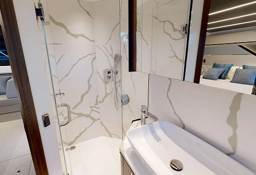 Яхта Sunseeker Predator 74 XPS Special Edition 2021 12