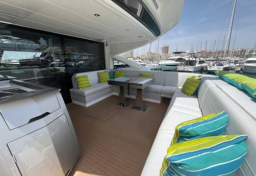 Яхта Sunseeker Predator 75 2023 7