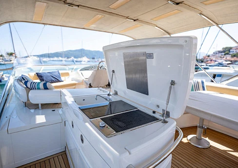 Яхта Fairline Squadron 78 2010 11