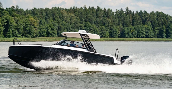 Яхта XO DSCVR 9 T-TOP 2024 3