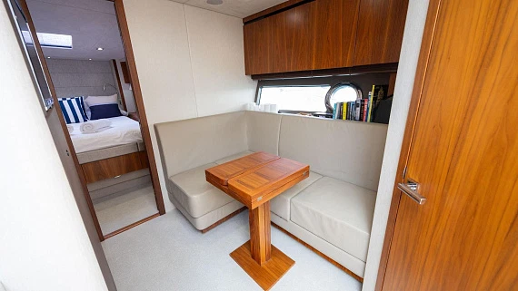 Sunseeker Predator 57 yacht 2016 11