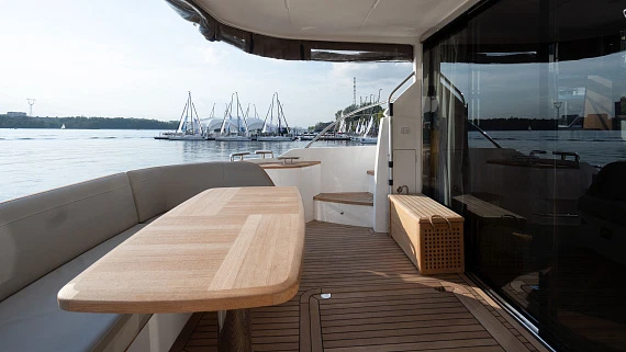 Яхта Princess 49 2019 5