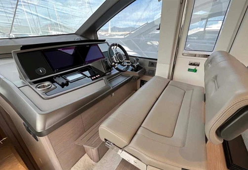 Яхта Sunseeker Manhattan 68 2023 9