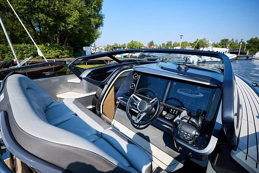 Princess R35 yacht 2021 11