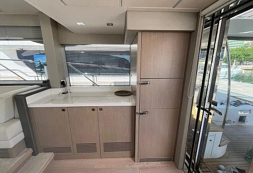 Яхта Sunseeker Manhattan 52 2019 14