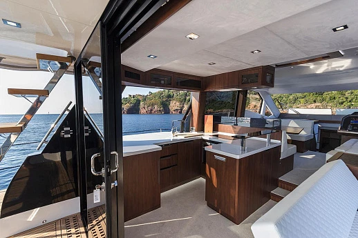 Яхта Galeon 500 Fly 2019 11