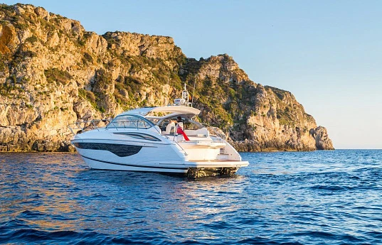 PRINCESS V40 yacht  13